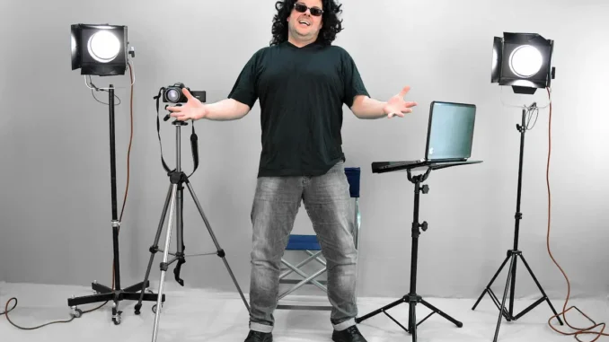 సినిమాలో లైటింగ్ టెక్నిక్స్ చూపించే లైట్స్ సెటప్